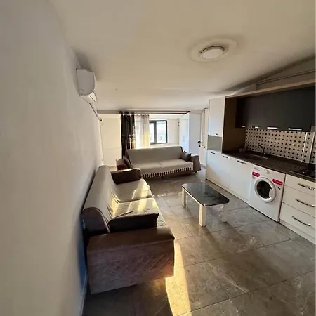 Lale Apartmán